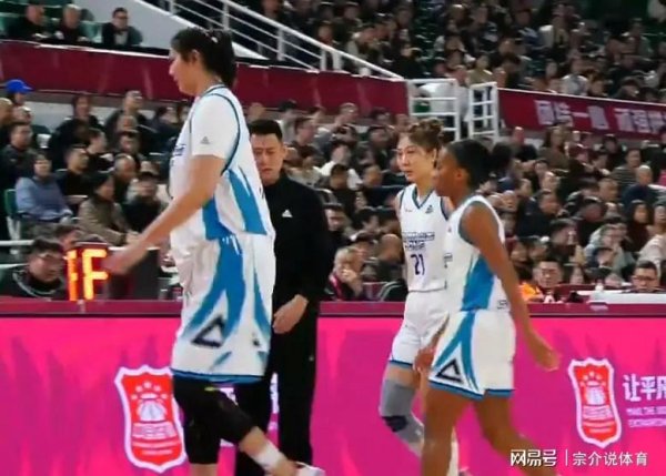原形毕露？中国女篮第一东谈主全场最差，牵累球队连输两场倒数太无言